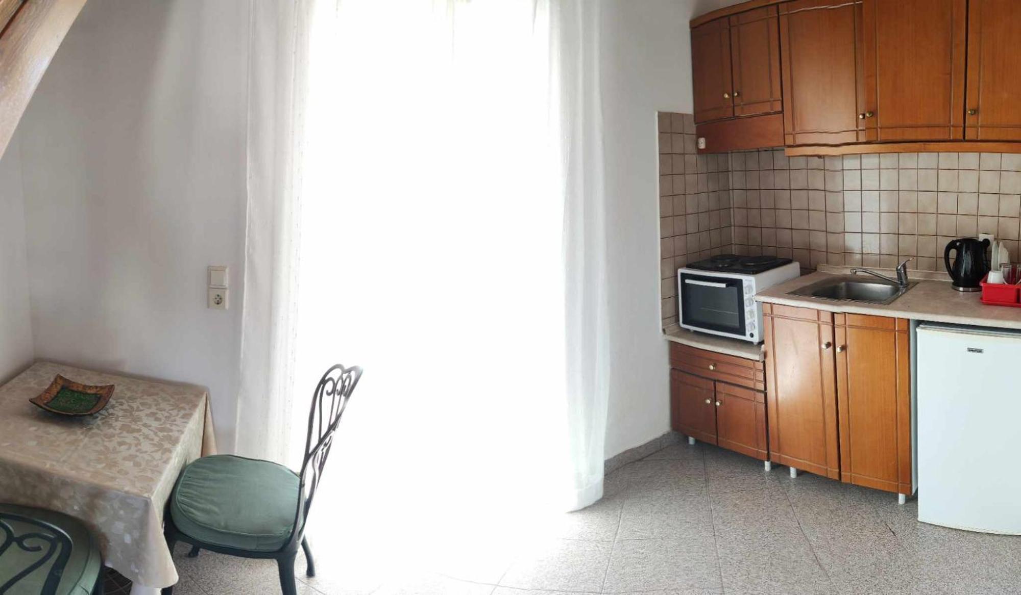 Alexandra'S Apartments Ахарави Екстериор снимка